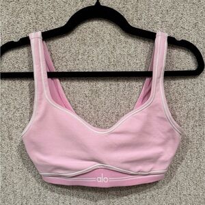 ALO Yoga Heart Throb Bra in the color Sweet Pink, size XS. Like new!